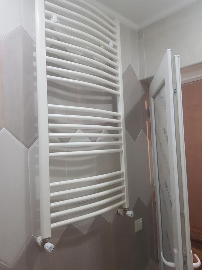 Solo Budget Apartment 第比利斯 外观 照片